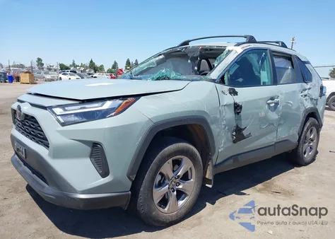 2022 Toyota Rav4 Xle z USA, uszkodzony, nr VIN 2T3W1RFV7NW220687